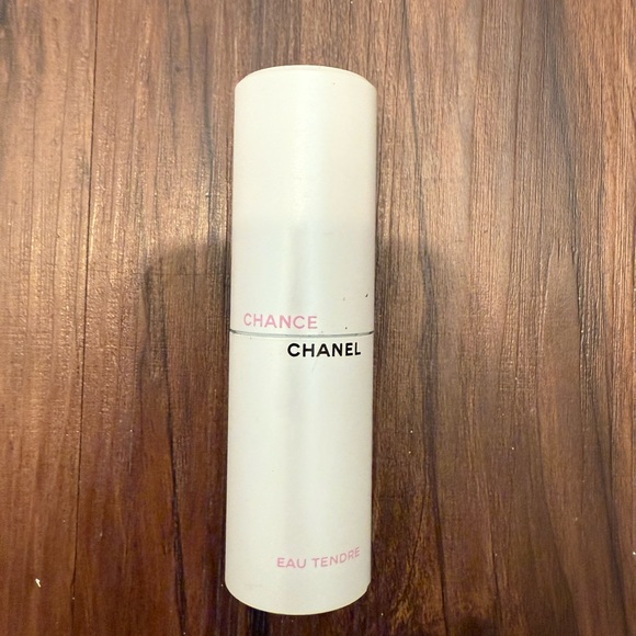 Chanel Chance Eau De Tendre Spray Bottle - Picture 3 of 5